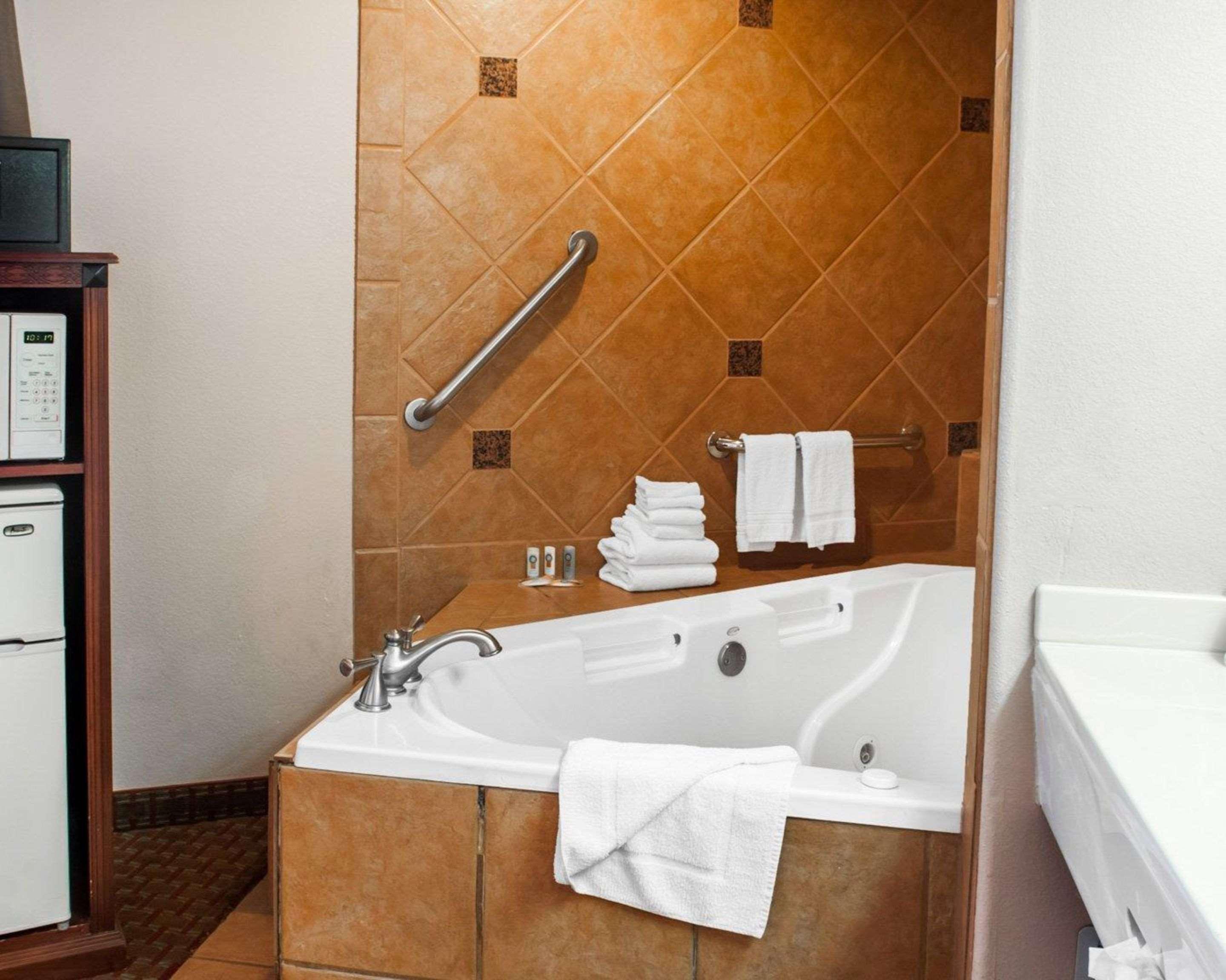 Quality Inn & Suites Las Cruces - University Area Dış mekan fotoğraf
