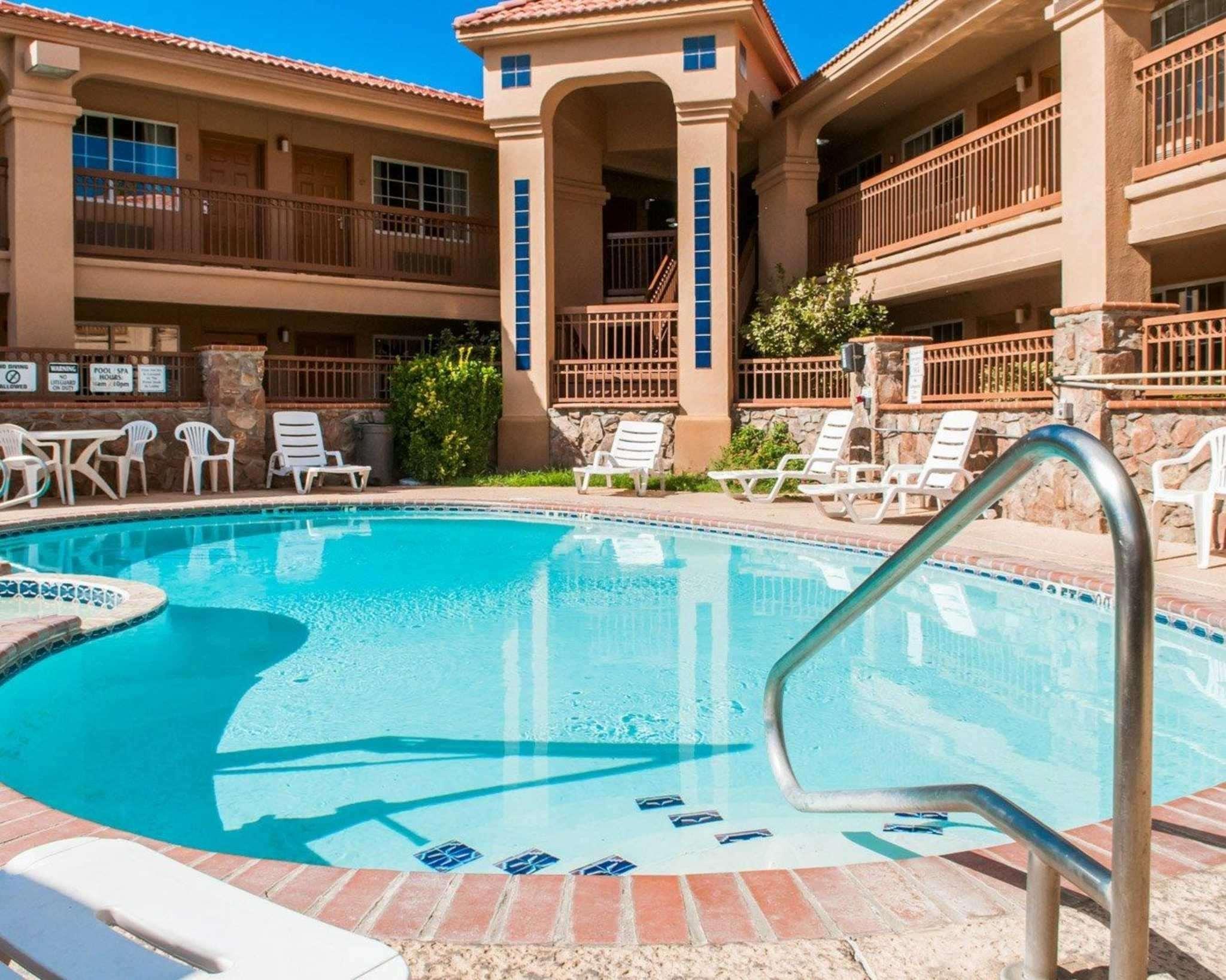 Quality Inn & Suites Las Cruces - University Area Dış mekan fotoğraf