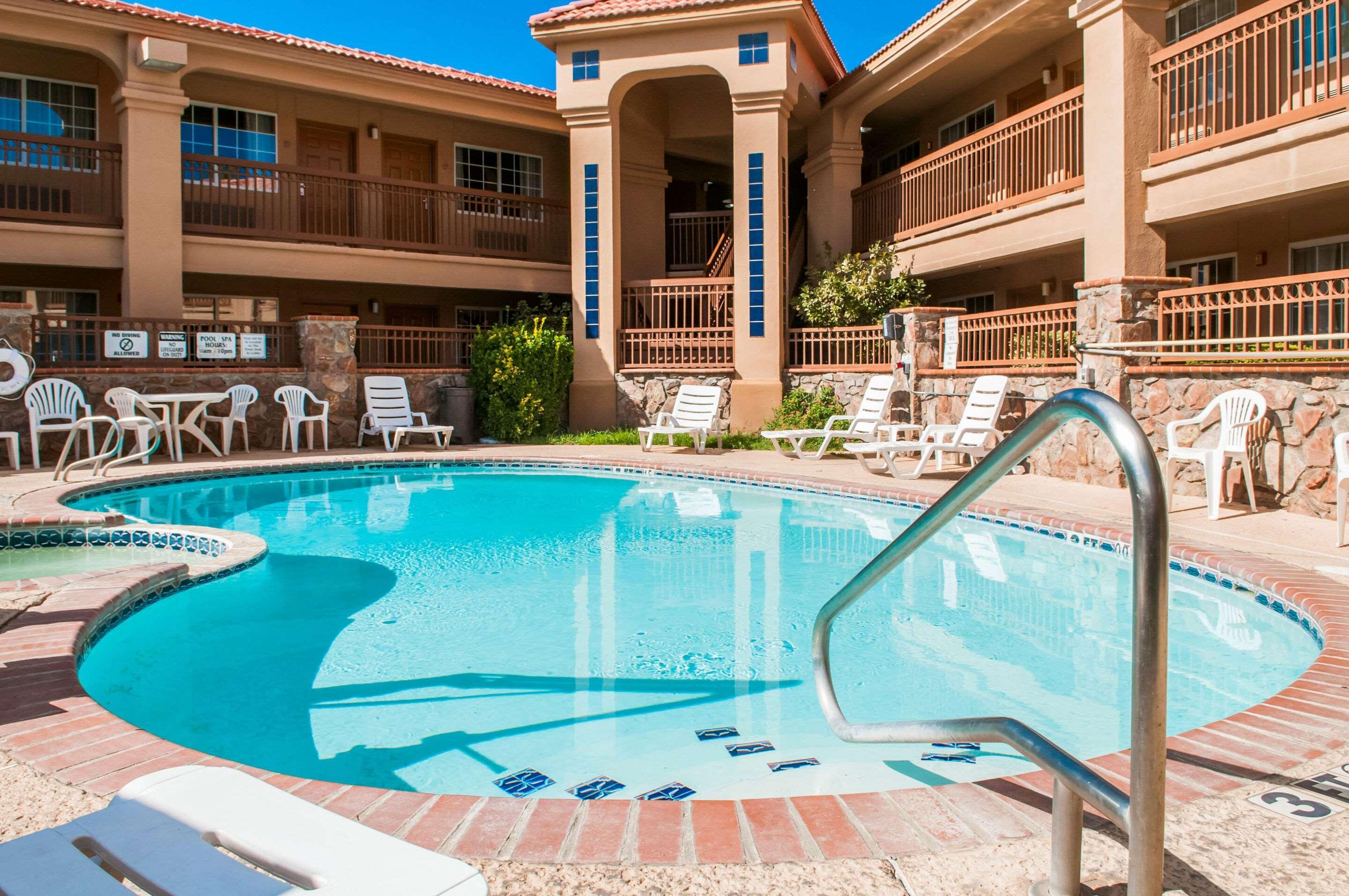 Quality Inn & Suites Las Cruces - University Area Dış mekan fotoğraf